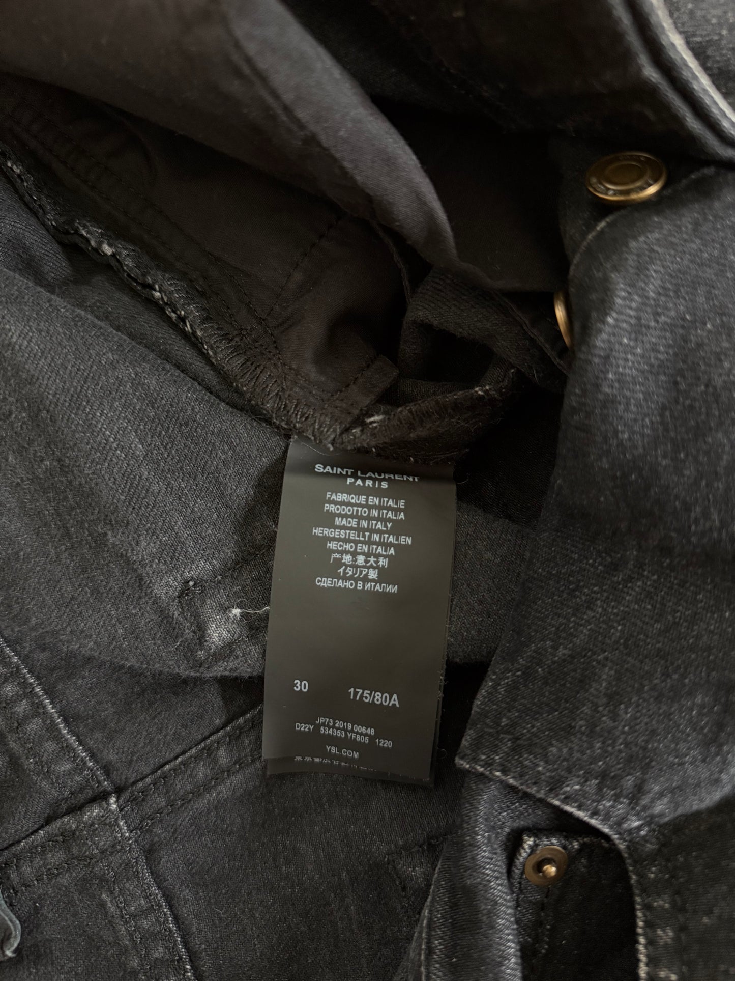 SAINT LAURENT FW19 DISTRESSED D18 DENIM